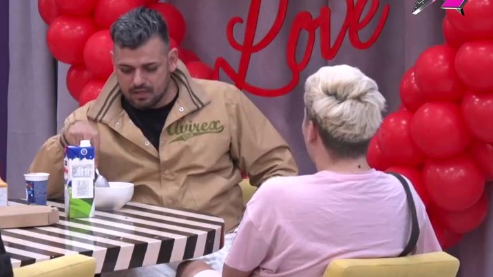 Pukla tikva! Anastasija priznala da je videla kako Bora ljubi Uroša, on je isterao iz kreveta (VIDEO)