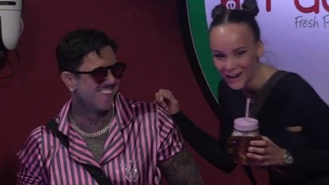 I Bog bi se plašio kada bi znao koliko te volim: Teodora i Filip zapevali u duetu, više se ni ne kriju (VIDEO)