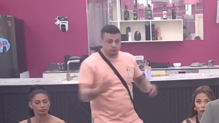 TERZA đ: UROĆ VREÄA koga stigne, OLOĆ MALI, svi mu ÄUTE, NE ZNAM ZAĆ TO đ§